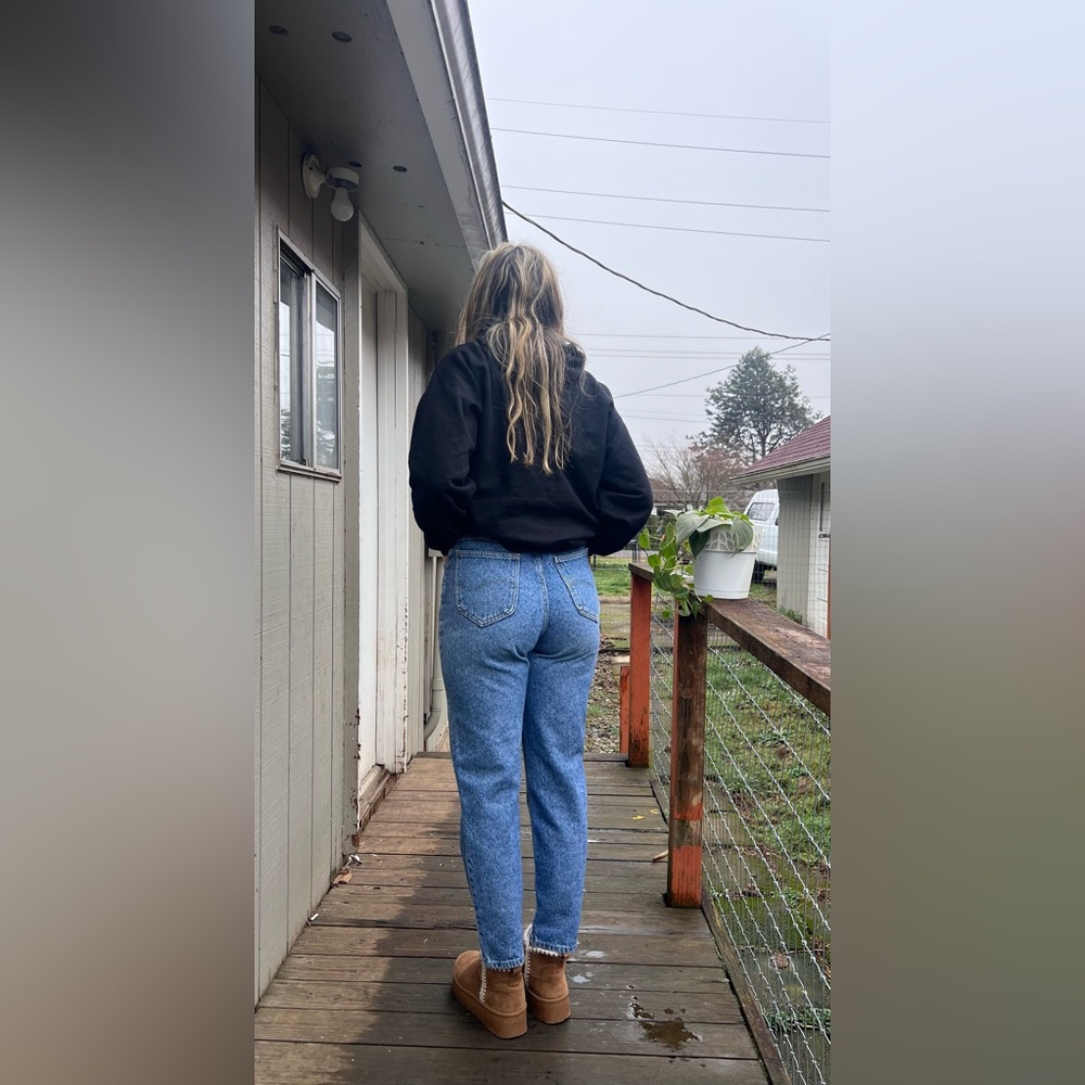 Strait leg 90s Lee mom jeans